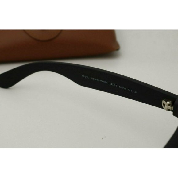 New Ray Ban RB 2132 New Wayfarer Sunglasses 622/30 Matte Black / Green Mirrored - Picture 5 of 5